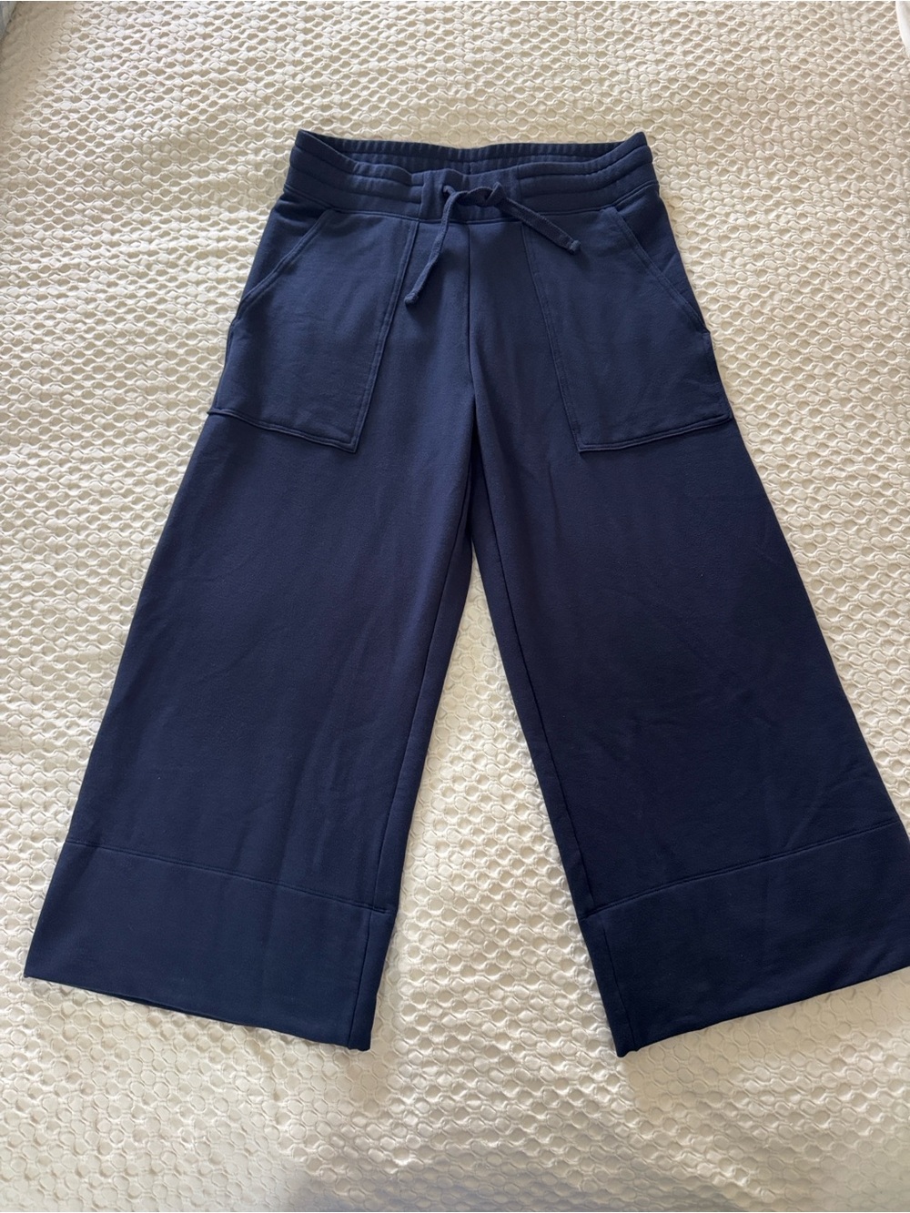 Quince Women’s Navy Wide-Leg Cropped Pull-On Pants - Picture 2 of 5